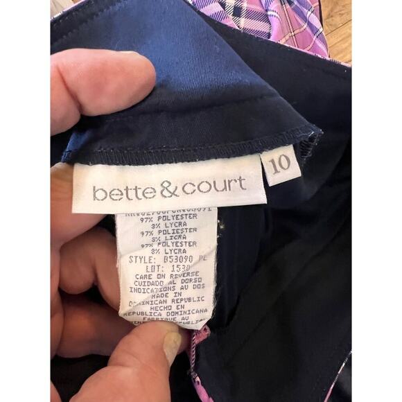 Bette & Court Sz 10 womens plaid golf skort - Picture 3 of 3